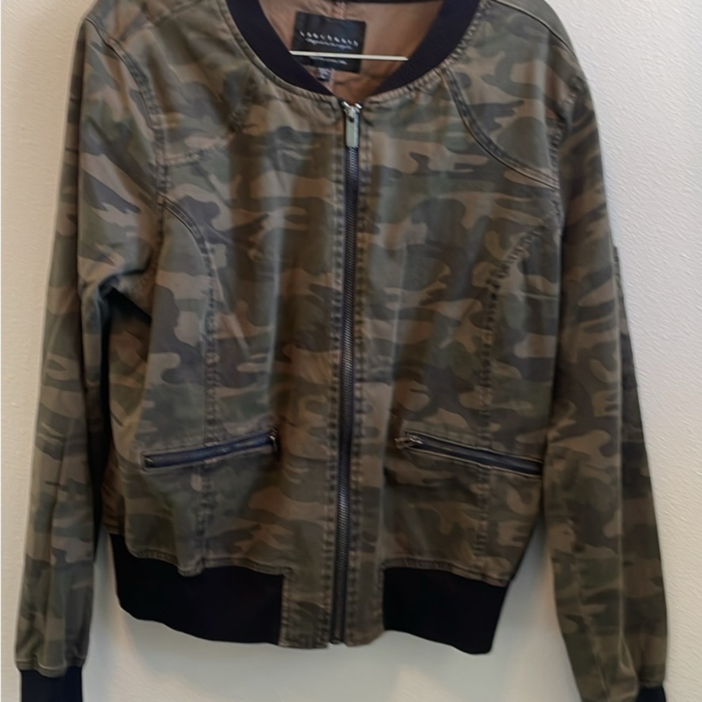 Sanctuary Camouflage Bomber Jacket size L, excellent condition!